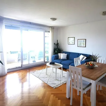 شقة Seaside Oasis سبليت